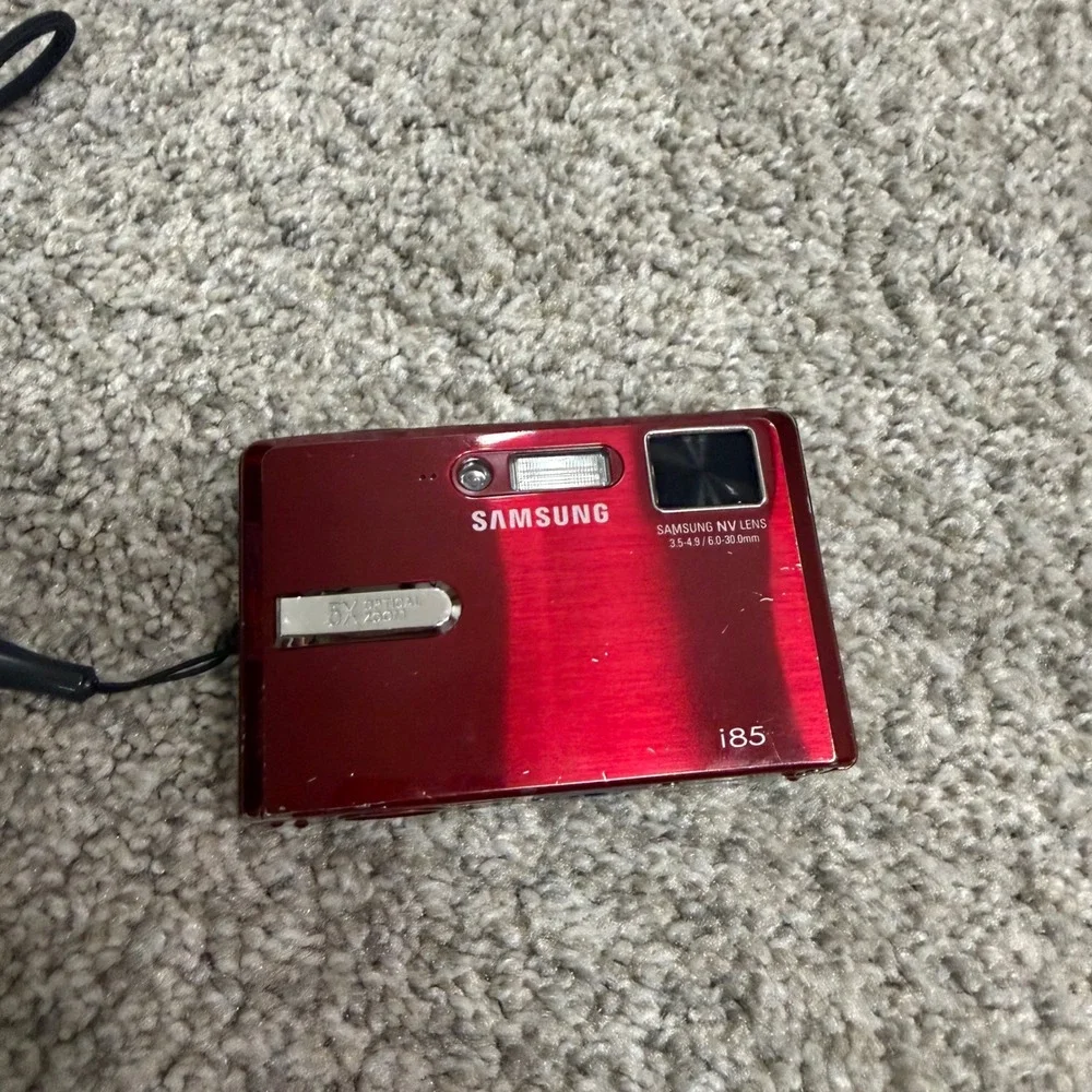 Samsung i85 Digital Camera Red 5x Optical Zoom 8.2MP Compact Digicam Retro Y2K
